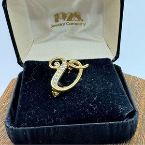 1928 NEW in box gold tone script letter V rhinestone brooch pin
